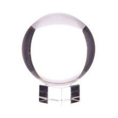 Kryštálová guľa na stojane